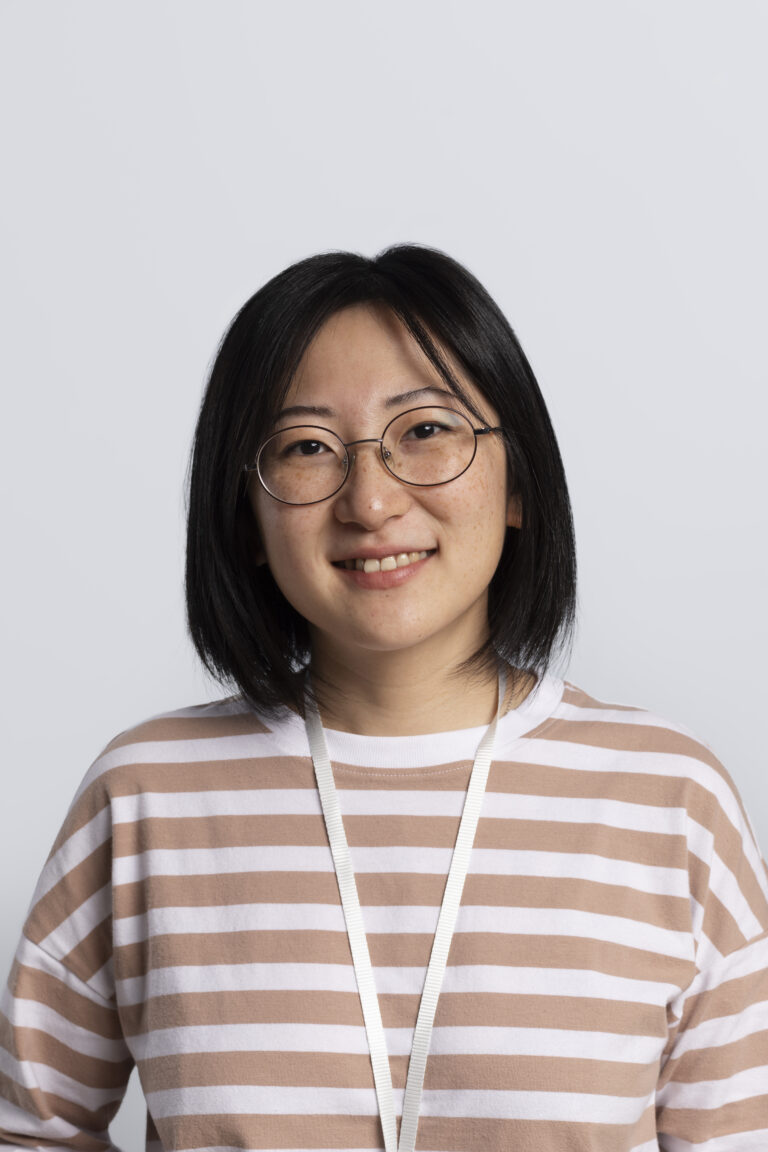 portrait-volunteer-who-organized-donations-charity